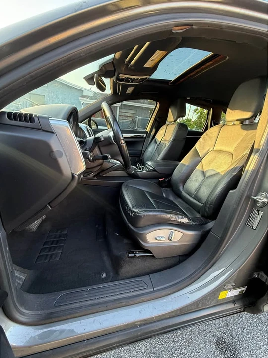 2013 Porsche 958 Cayenne - Image 13 of 19