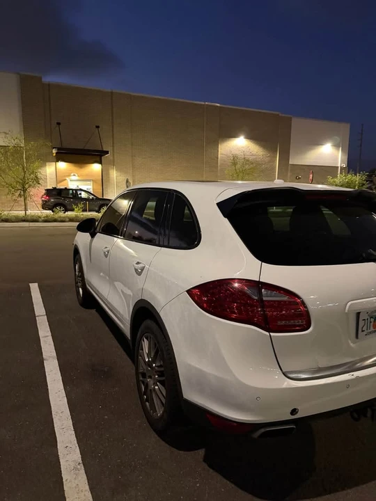 2013 Porsche 958 Cayenne - Image 5 of 12