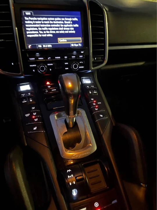 2013 Porsche 958 Cayenne - Image 9 of 12