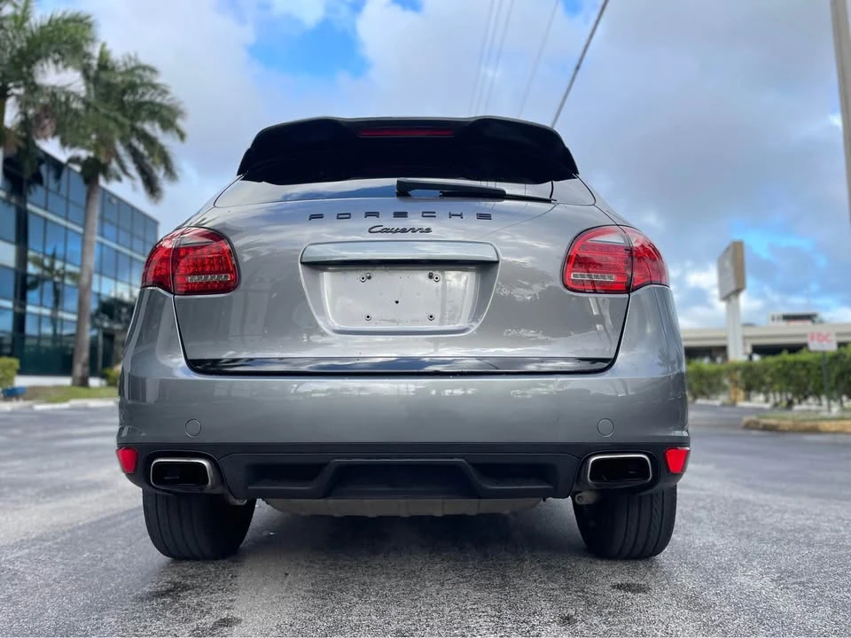 2013 Porsche 958 Cayenne - Image 8 of 11