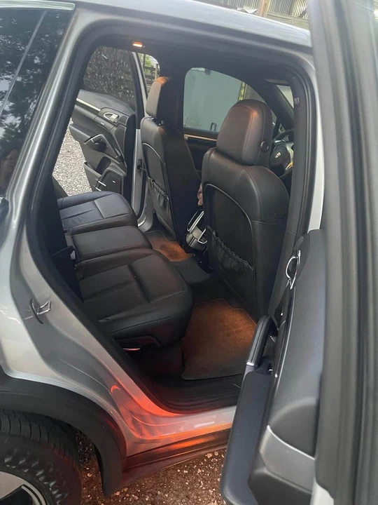 2013 Porsche 958 Cayenne - Image 2 of 13
