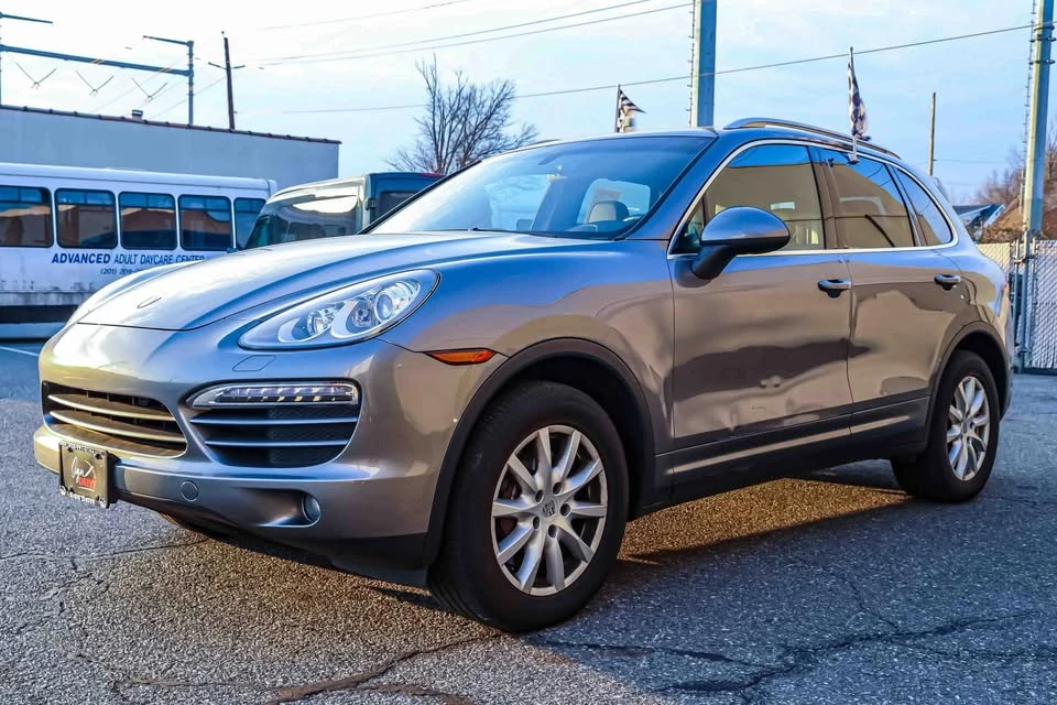 2013 Porsche 958 Cayenne - Image 3 of 20