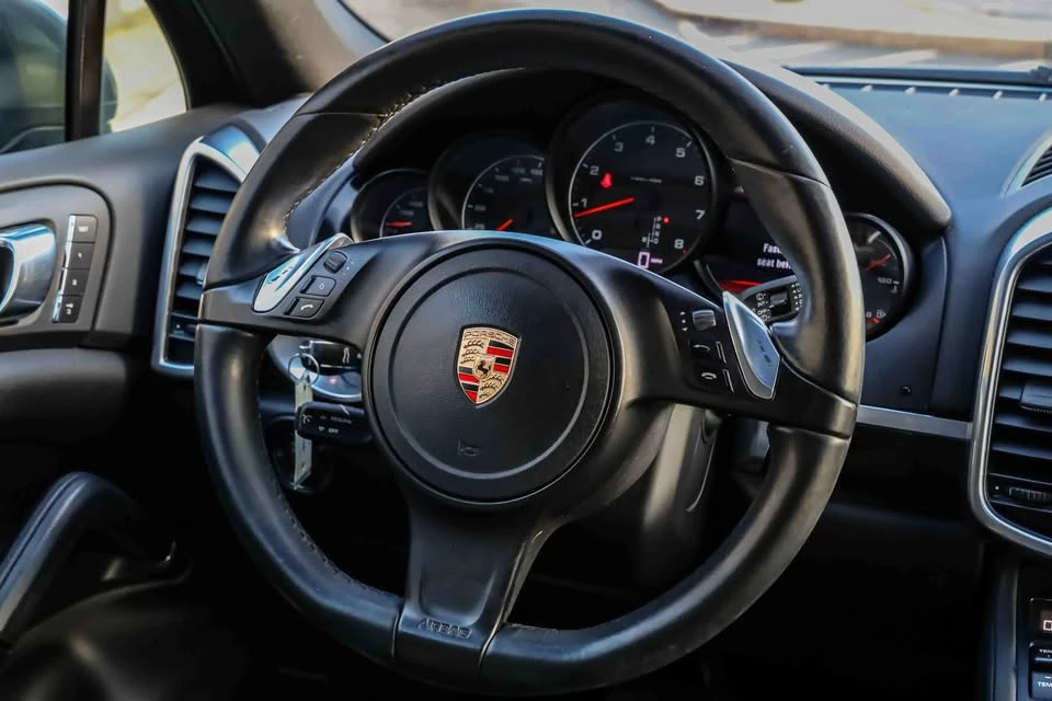 2013 Porsche 958 Cayenne - Image 13 of 20