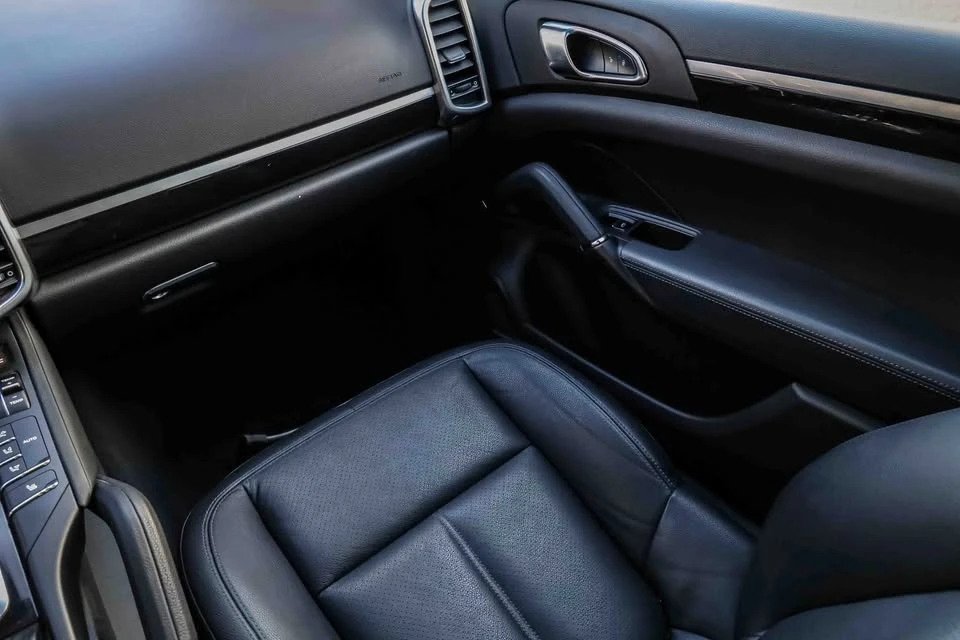 2013 Porsche 958 Cayenne - Image 17 of 20