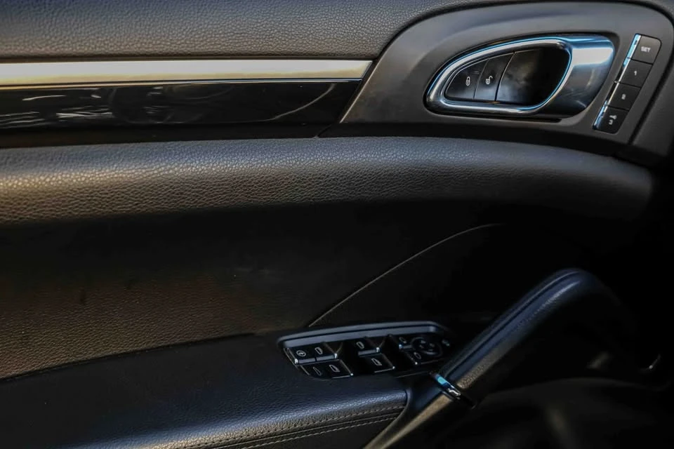 2013 Porsche 958 Cayenne - Image 14 of 20