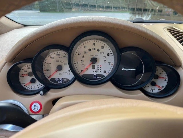 2013 Porsche 958 Cayenne - Image 15 of 18