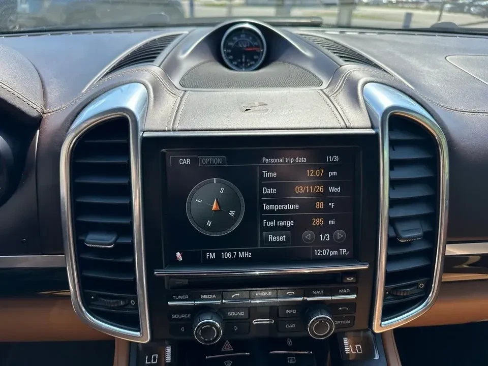 2013 Porsche 958 Cayenne - Image 7 of 20