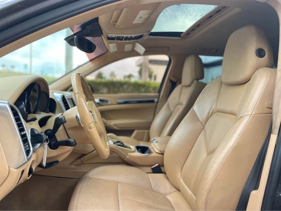 2013 Porsche 958 Cayenne - Image 9 of 11