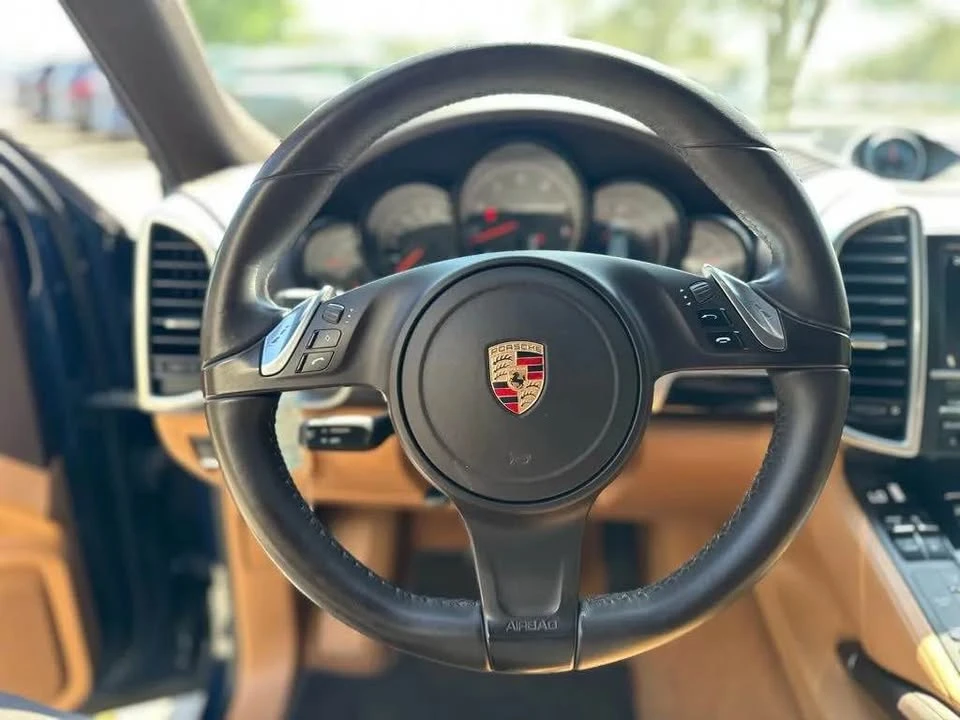 2013 Porsche 958 Cayenne - Image 9 of 13