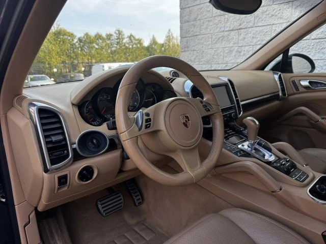 2013 Porsche 958 Cayenne - Image 6 of 20