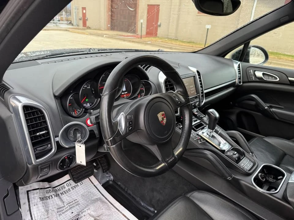 2013 Porsche 958 Cayenne - Image 9 of 20