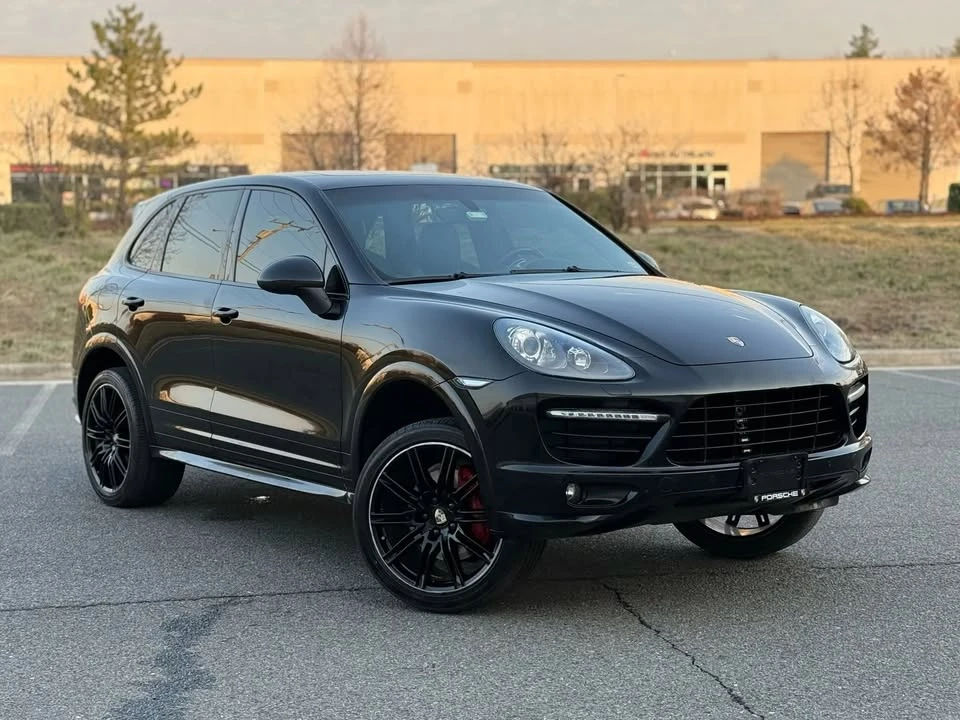 2013 Porsche 958 Cayenne GTS - Image 2 of 20