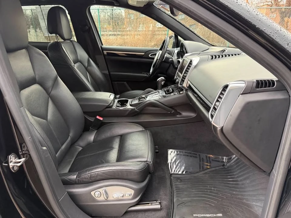 2013 Porsche 958 Cayenne - Image 14 of 20