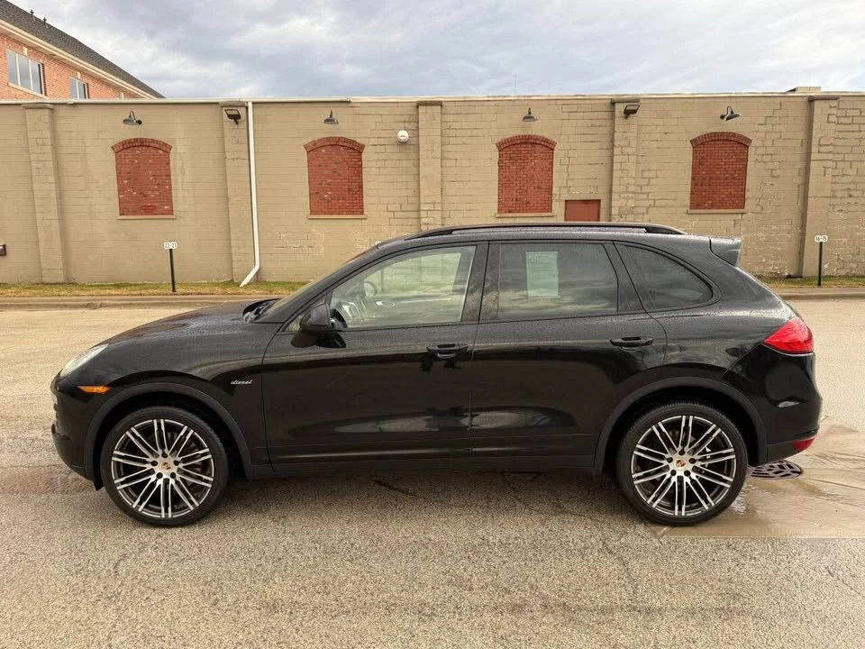 2013 Porsche 958 Cayenne - Image 2 of 20