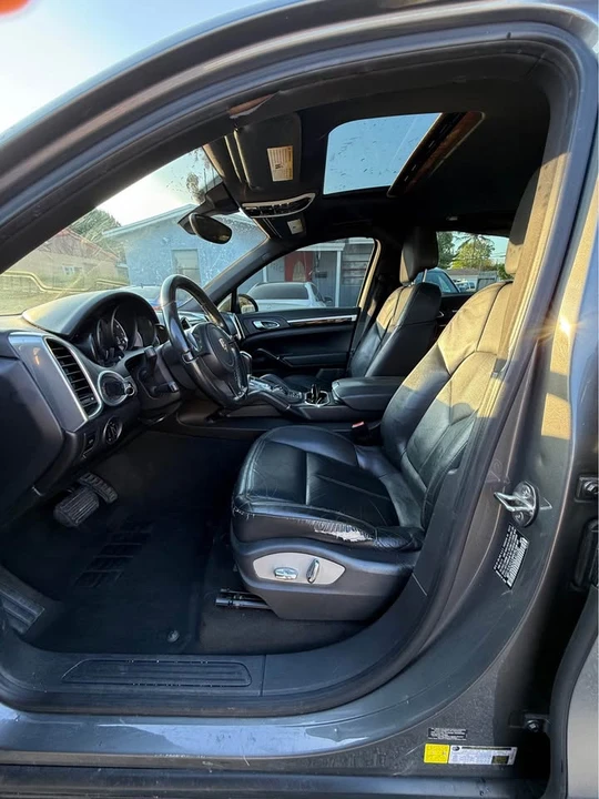 2013 Porsche 958 Cayenne - Image 11 of 19