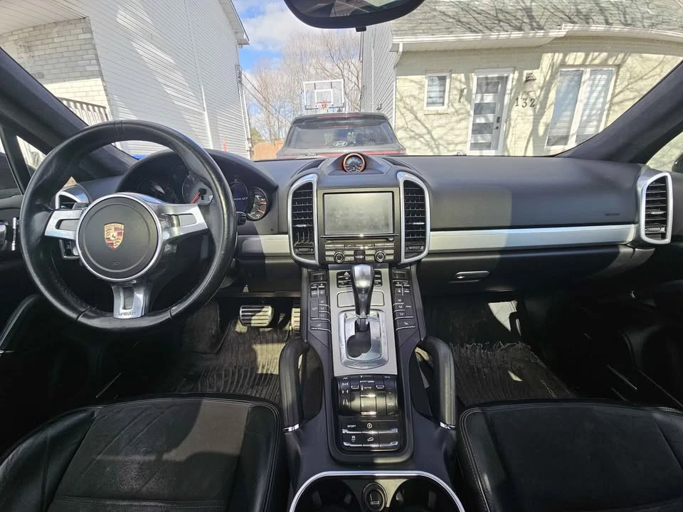 2013 Porsche 958 Cayenne - Image 10 of 11