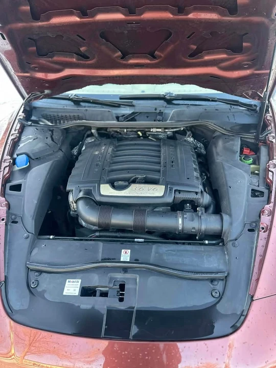 2013 Porsche 958 Cayenne - Image 8 of 12