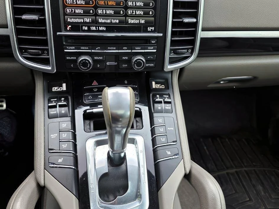 2013 Porsche 958 Cayenne - Image 12 of 13