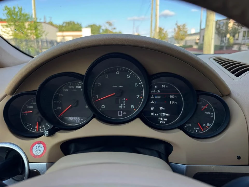 2013 Porsche 958 Cayenne - Image 12 of 17