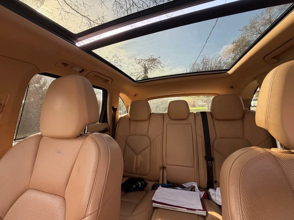 2013 Porsche 958 Cayenne - Image 6 of 6