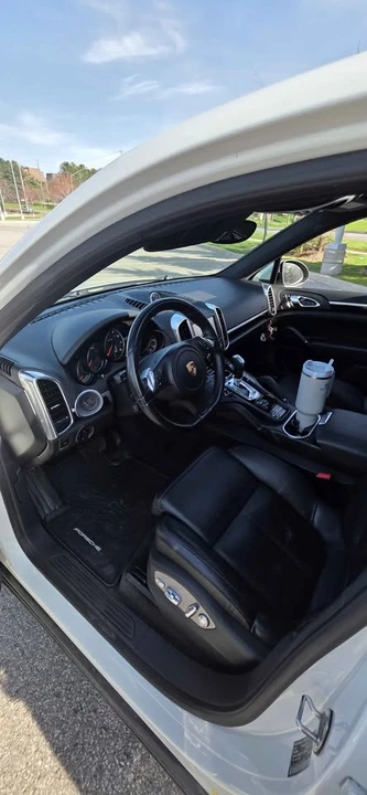 2013 Porsche 958 Cayenne - Image 6 of 7