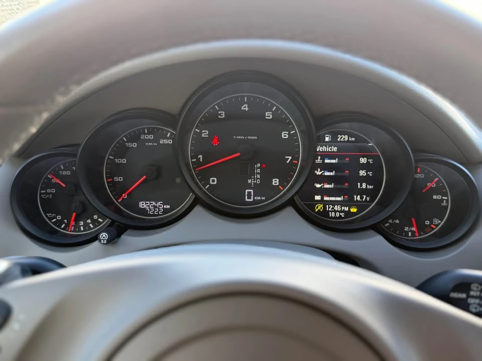 2013 Porsche 958 Cayenne - Image 8 of 14