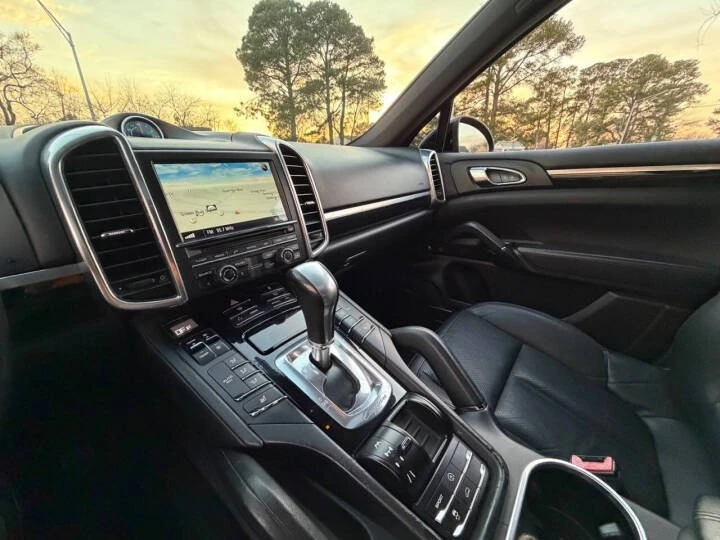 2013 Porsche 958 Cayenne - Image 19 of 20