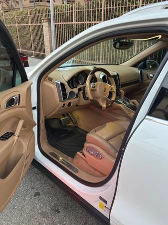 2013 Porsche 958 Cayenne - Image 5 of 11