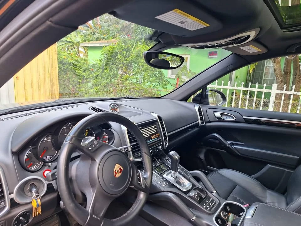 2013 Porsche 958 Cayenne - Image 7 of 10