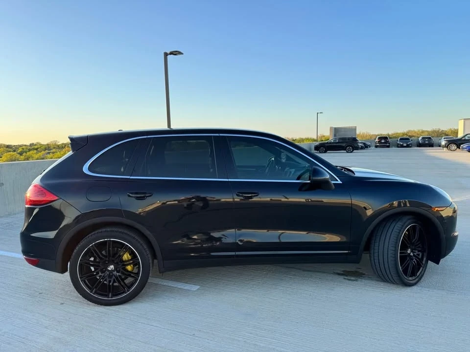 2013 Porsche 958 Cayenne - Image 12 of 17