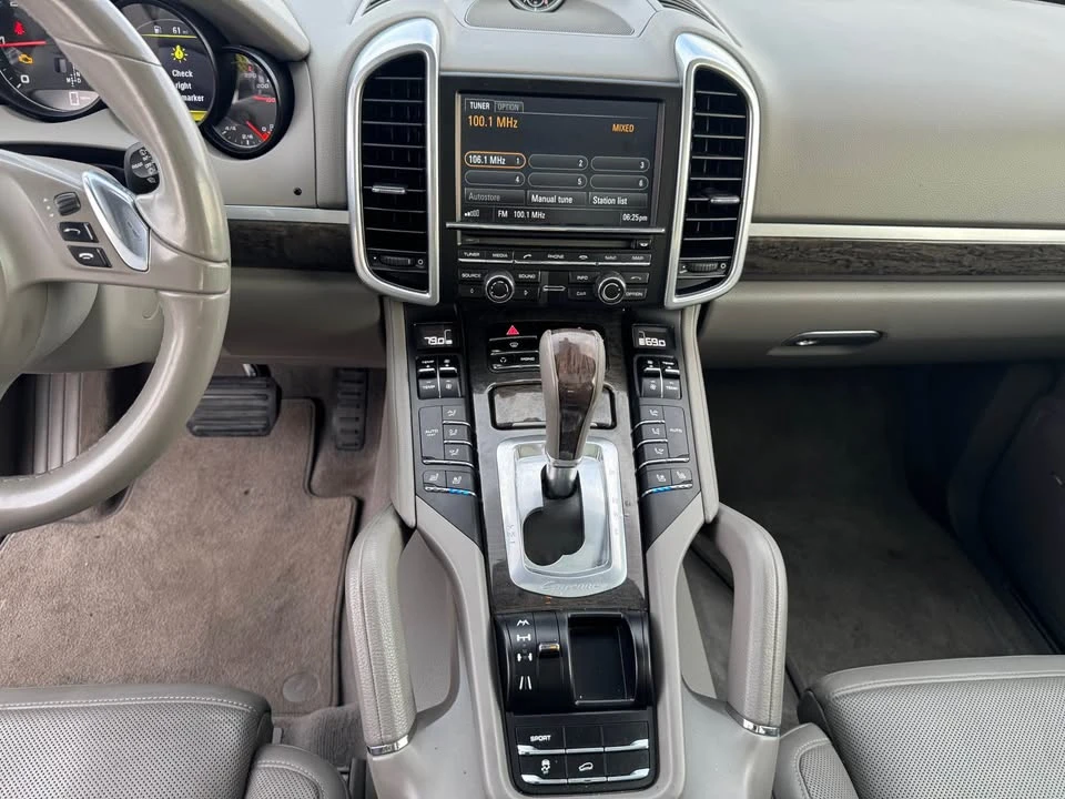 2013 Porsche 958 Cayenne Diesel - Image 10 of 12