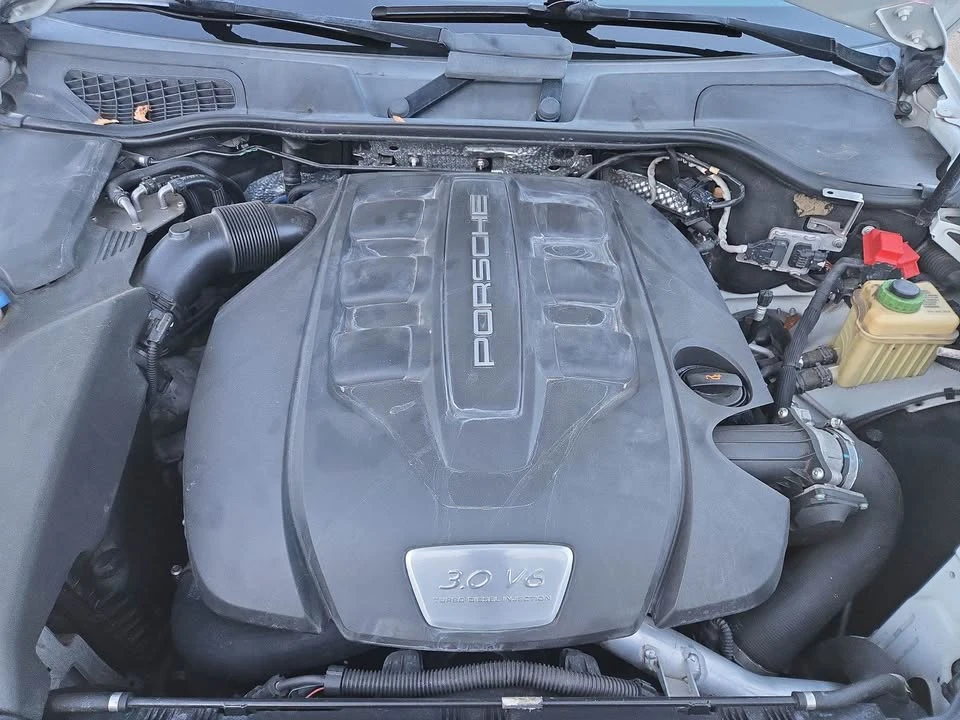 2013 Porsche 958 Cayenne Diesel - Image 7 of 8