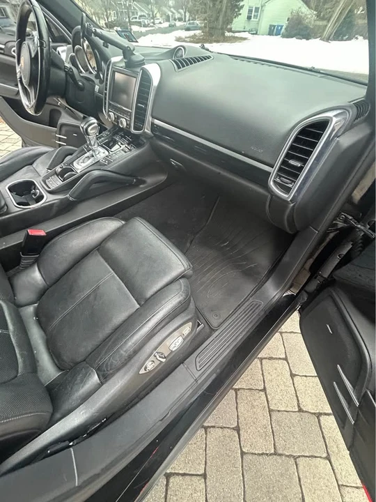 2013 Porsche 958 Cayenne Diesel - Image 11 of 14