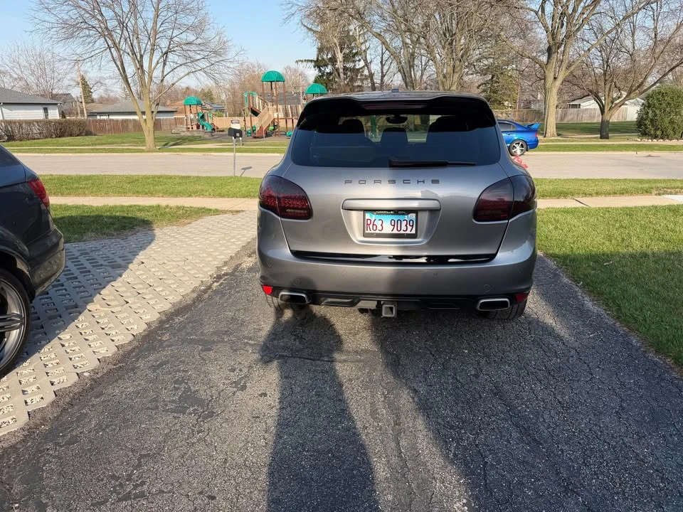 2013 Porsche 958 Cayenne Diesel - Image 2 of 16