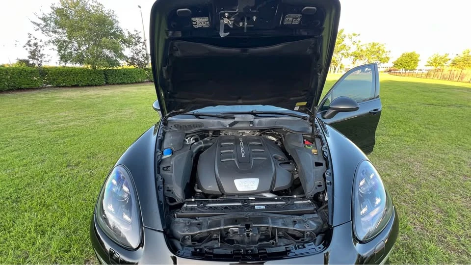 2013 Porsche 958 Cayenne Diesel - Image 6 of 10