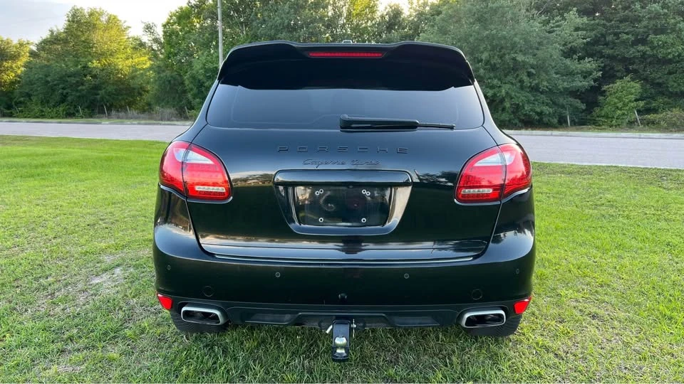 2013 Porsche 958 Cayenne Diesel - Image 2 of 10