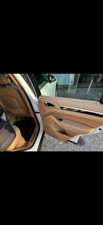 2013 Porsche 958 Cayenne Diesel - Image 12 of 17