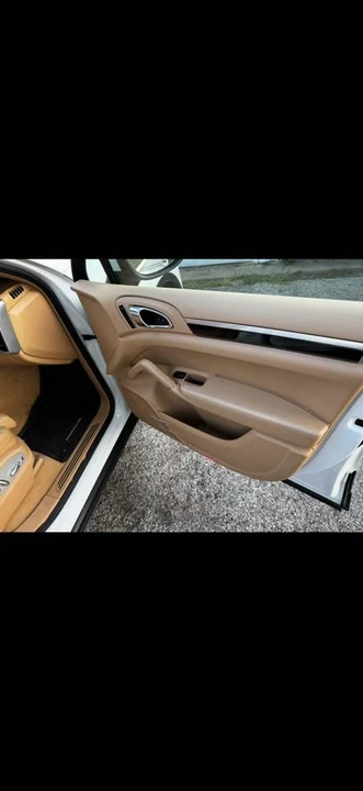 2013 Porsche 958 Cayenne Diesel - Image 13 of 17