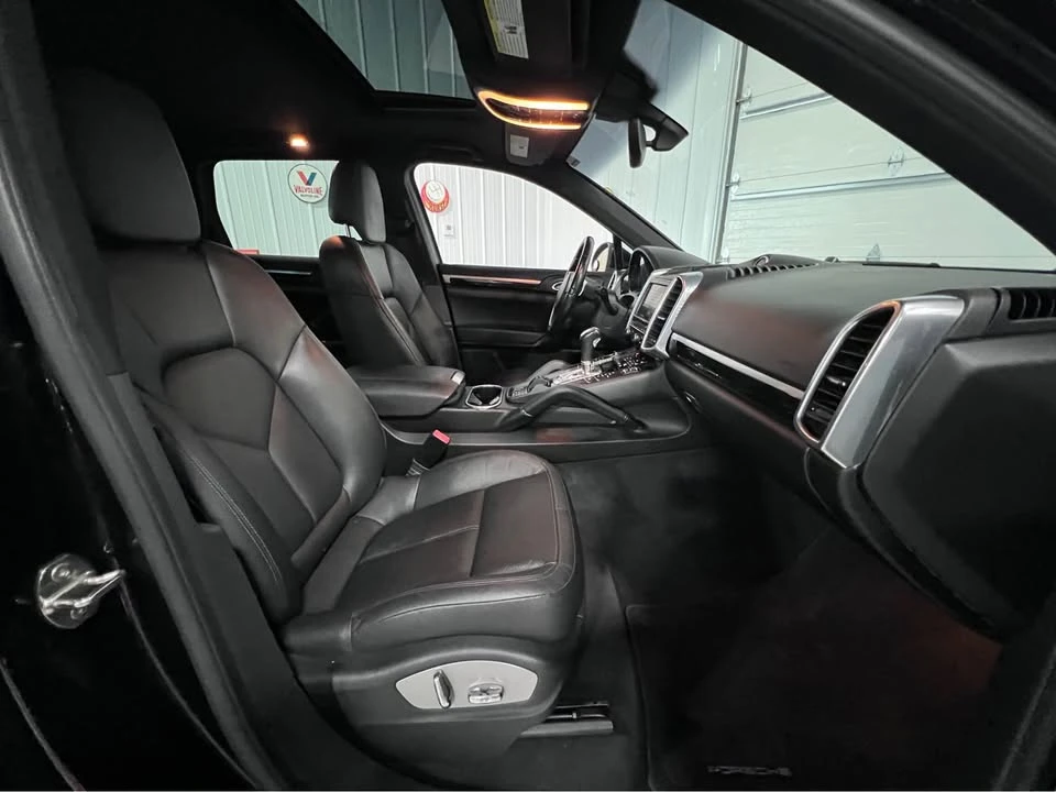2013 Porsche 958 Cayenne Diesel - Image 18 of 19