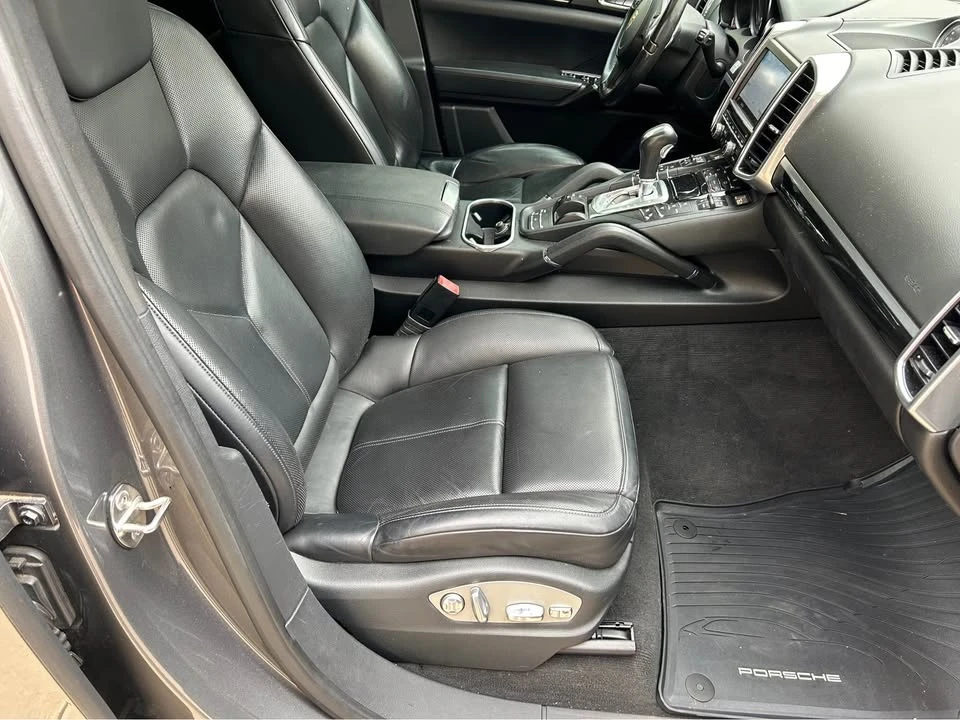 2013 Porsche 958 Cayenne Diesel - Image 14 of 20
