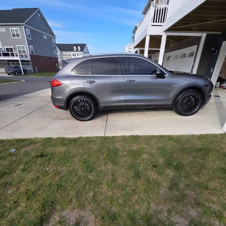 2013 Porsche 958 Cayenne - Image 8 of 9