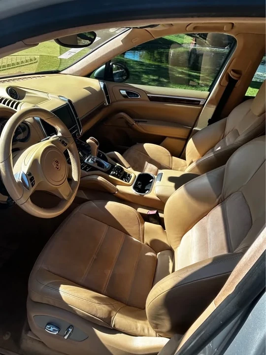 2013 Porsche 958 Cayenne GTS - Image 4 of 5
