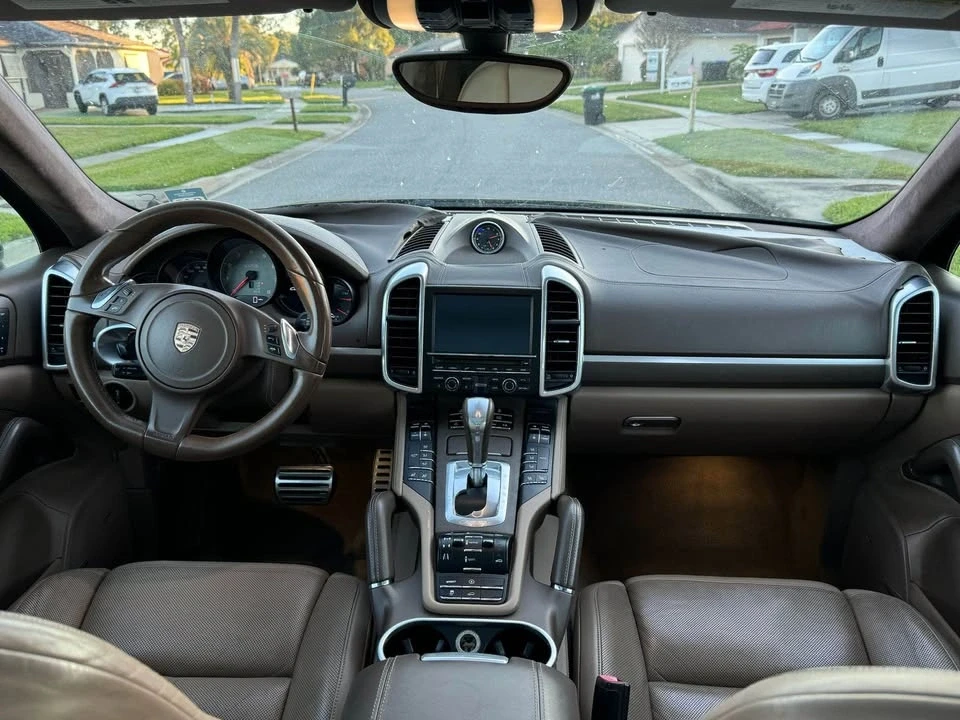 2013 Porsche 958 Cayenne GTS - Image 9 of 9
