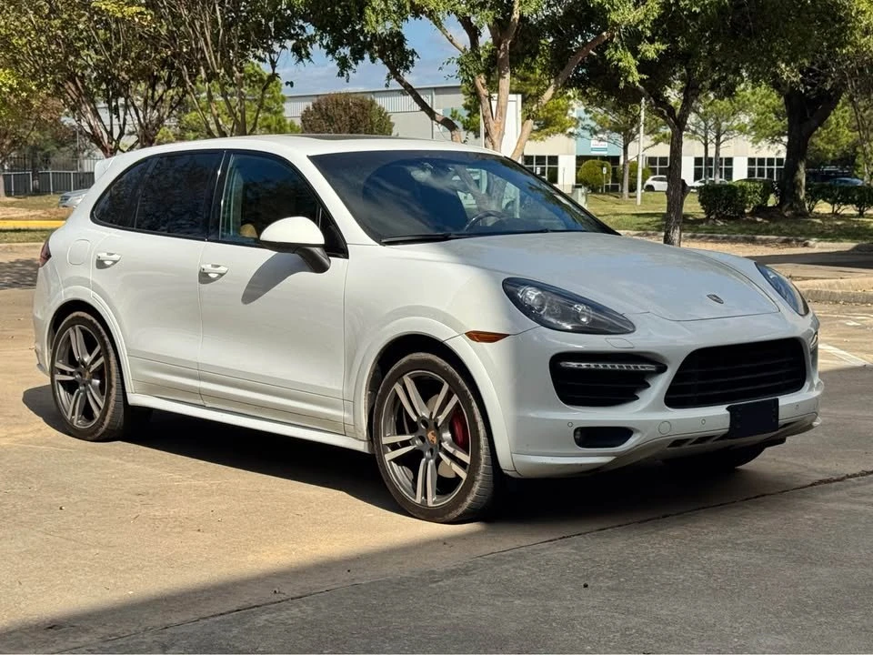 2013 Porsche 958 Cayenne GTS - Image 7 of 17