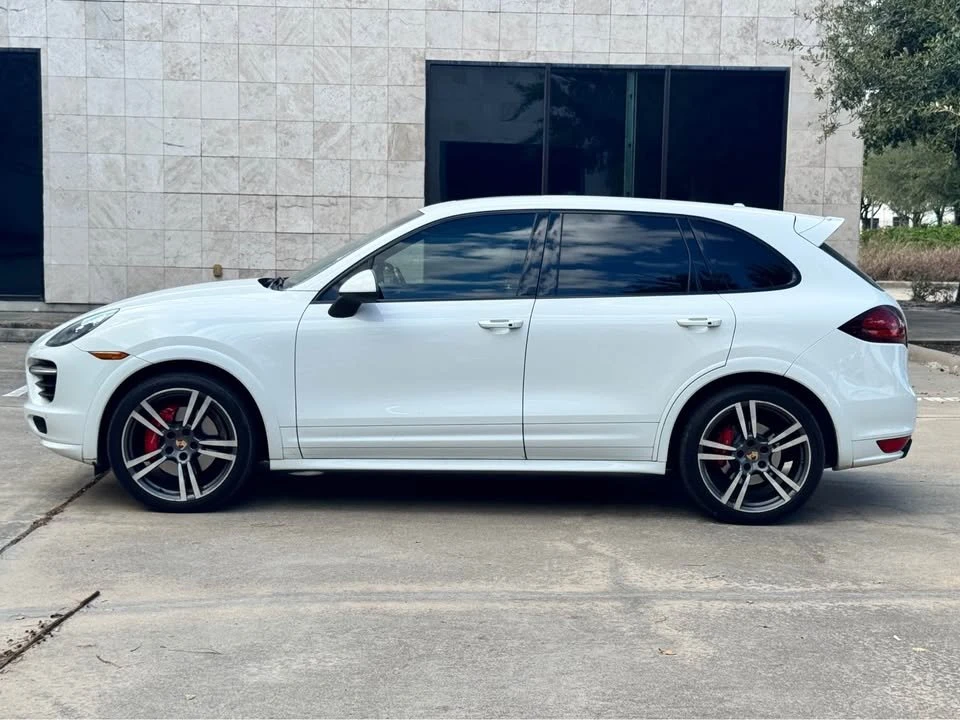 2013 Porsche 958 Cayenne GTS - Image 2 of 17