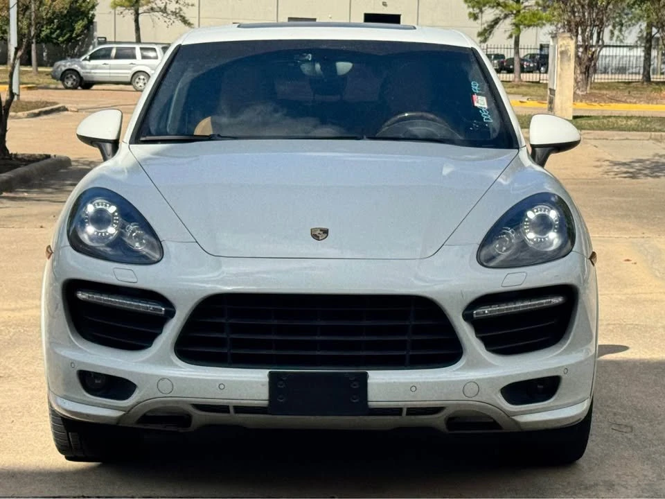 2013 Porsche 958 Cayenne GTS - Image 8 of 17