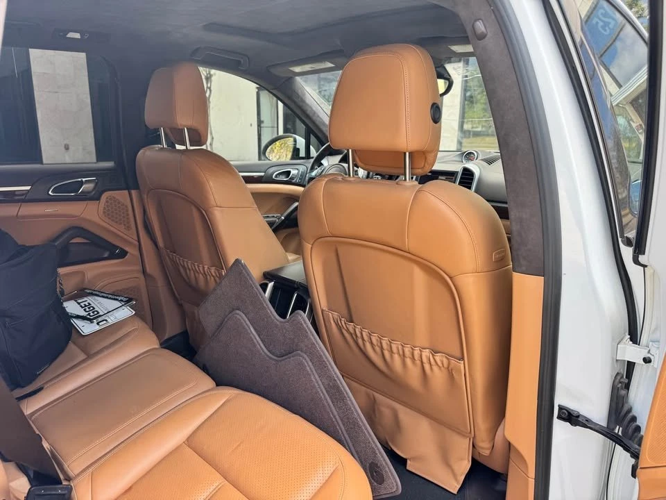2013 Porsche 958 Cayenne GTS - Image 14 of 17