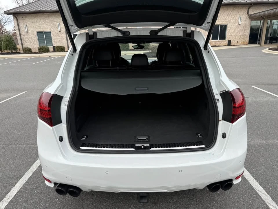 2013 Porsche 958 Cayenne GTS - Image 9 of 17