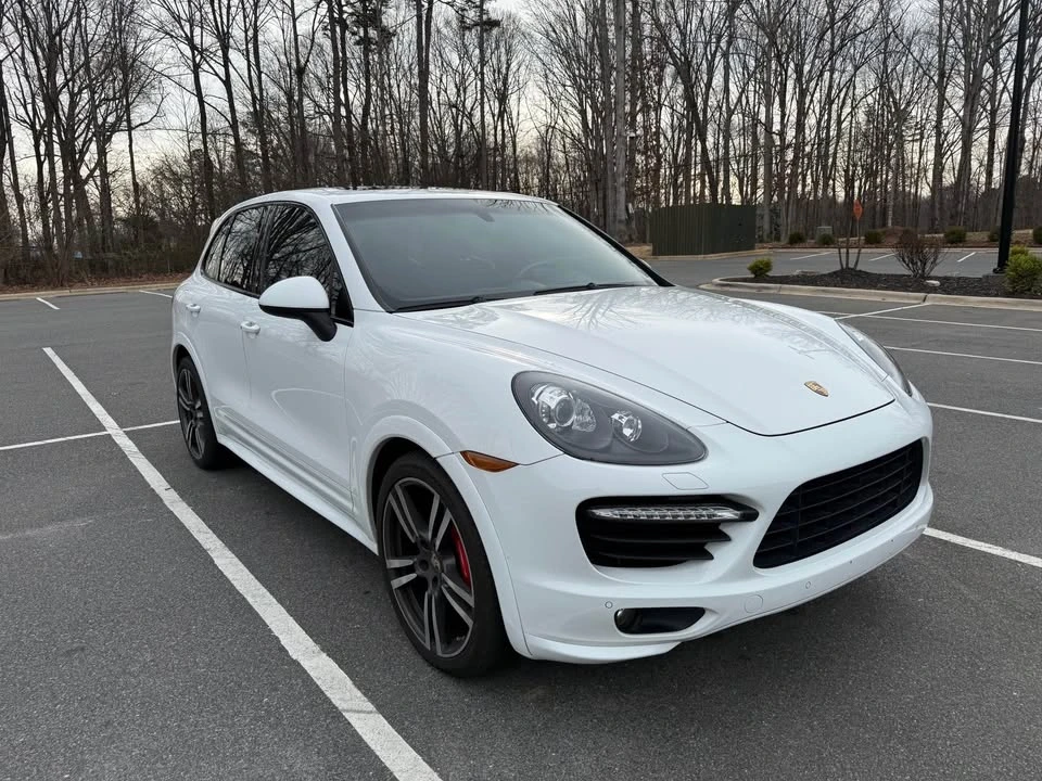 2013 Porsche 958 Cayenne GTS - Image 2 of 17