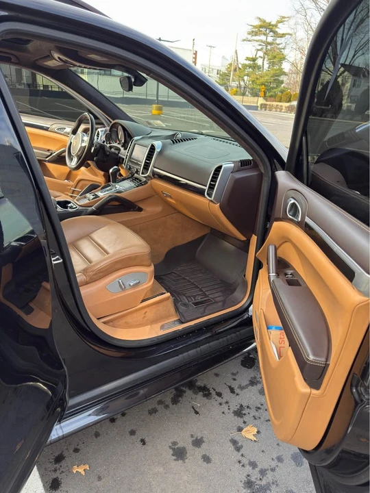 2013 Porsche 958 Cayenne GTS - Image 15 of 18